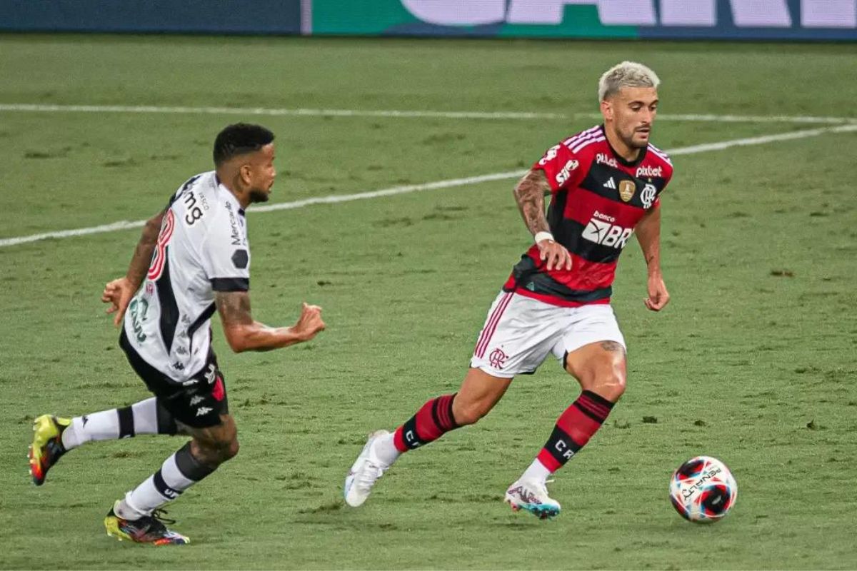 DA PRA CHAMAR DE RIVAL AINDA? VASCO VENCEU O FLAMENGO EM APENAS DOIS JOGOS DOS ÚLTIMOS 20 DISPUTADOS